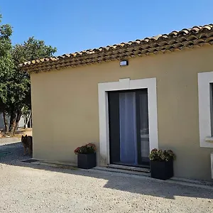 Location Independante Au Coeur Des Alpilles Pour 2 Personnes Avec Jacuzzi Hébergement de vacances Aureille